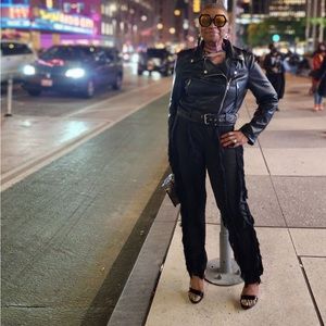 Meet your Posher, Velma